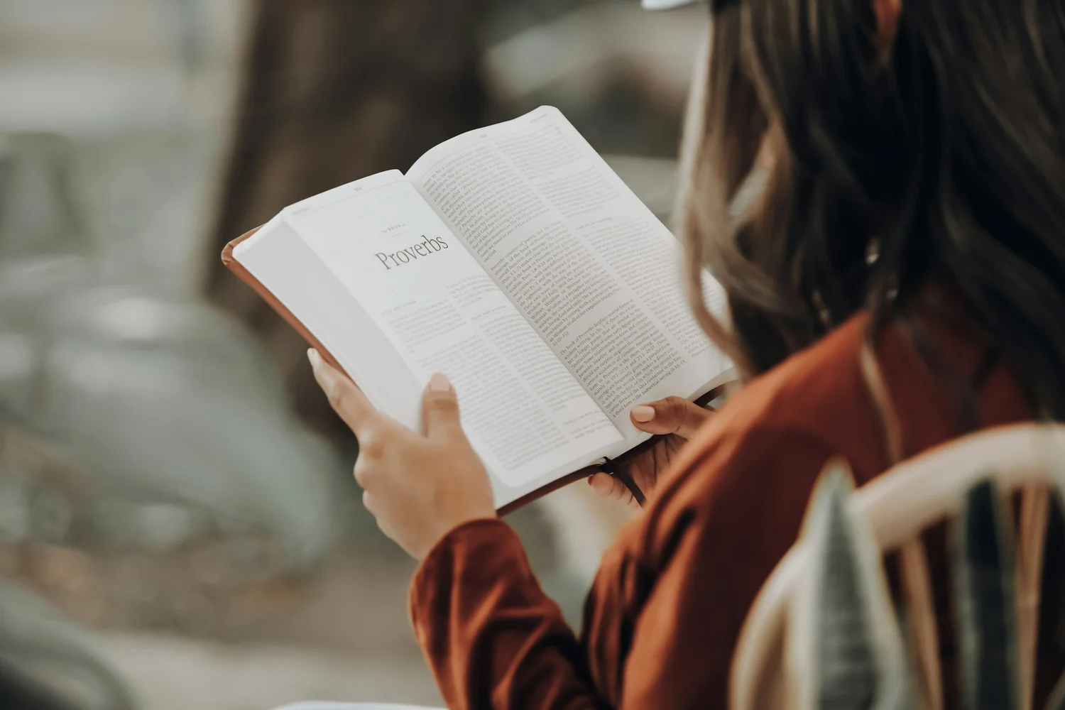 Christian Spiritual Growth in a Digital Age: Building Faith Habits That Last