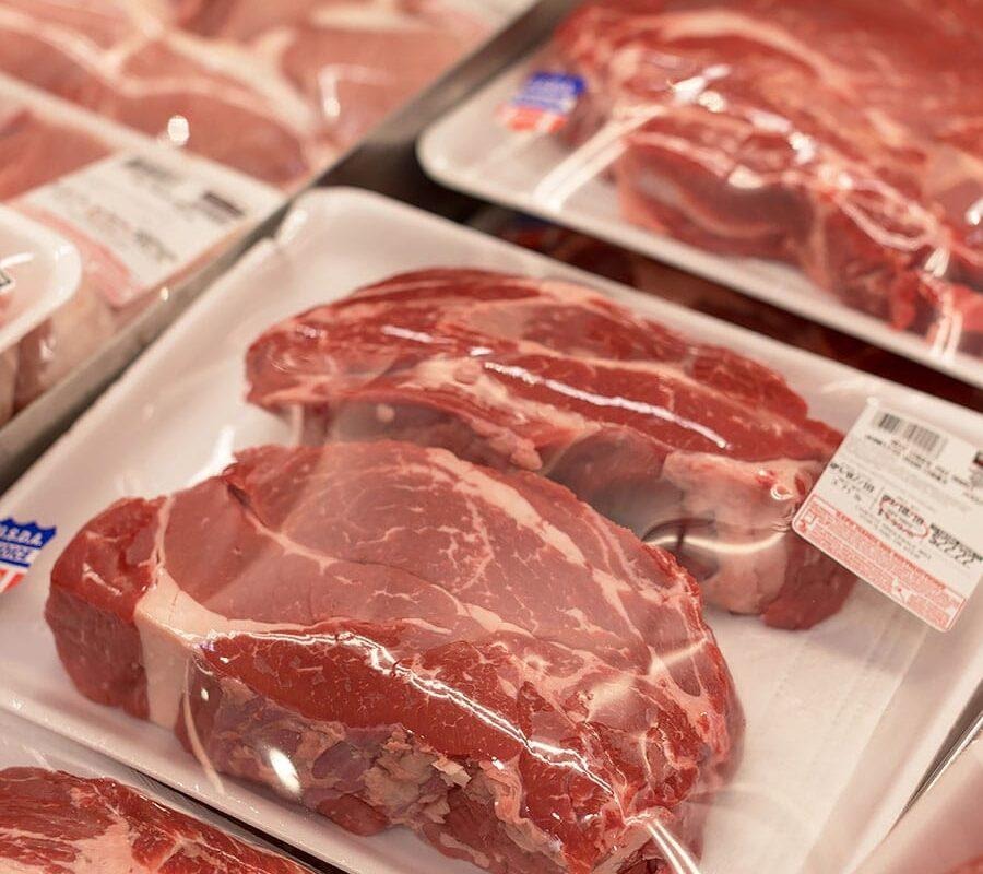 Preserving Meat Quality: The Role of CPP Anti Fog Film in Modern Meat Packaging 