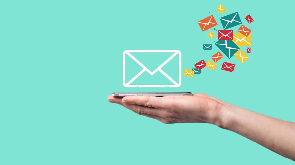 Why Real Estate Agencies Outgrow DIY Email Signatures